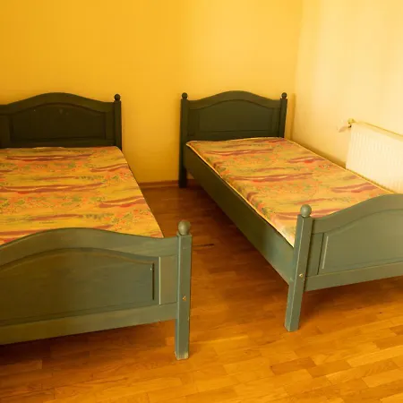 Kompleks wypoczynkowy Centrum Naturystyczne Cezar 2*